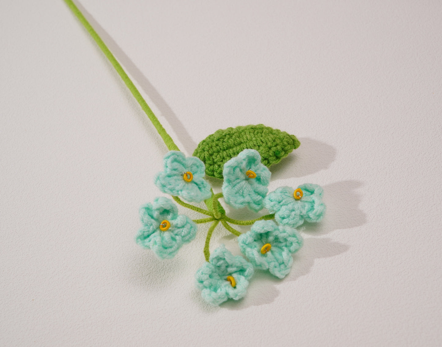 Fleur Myosotis -“Ne m’oublie pas” au crochet – Création artisanale en coton