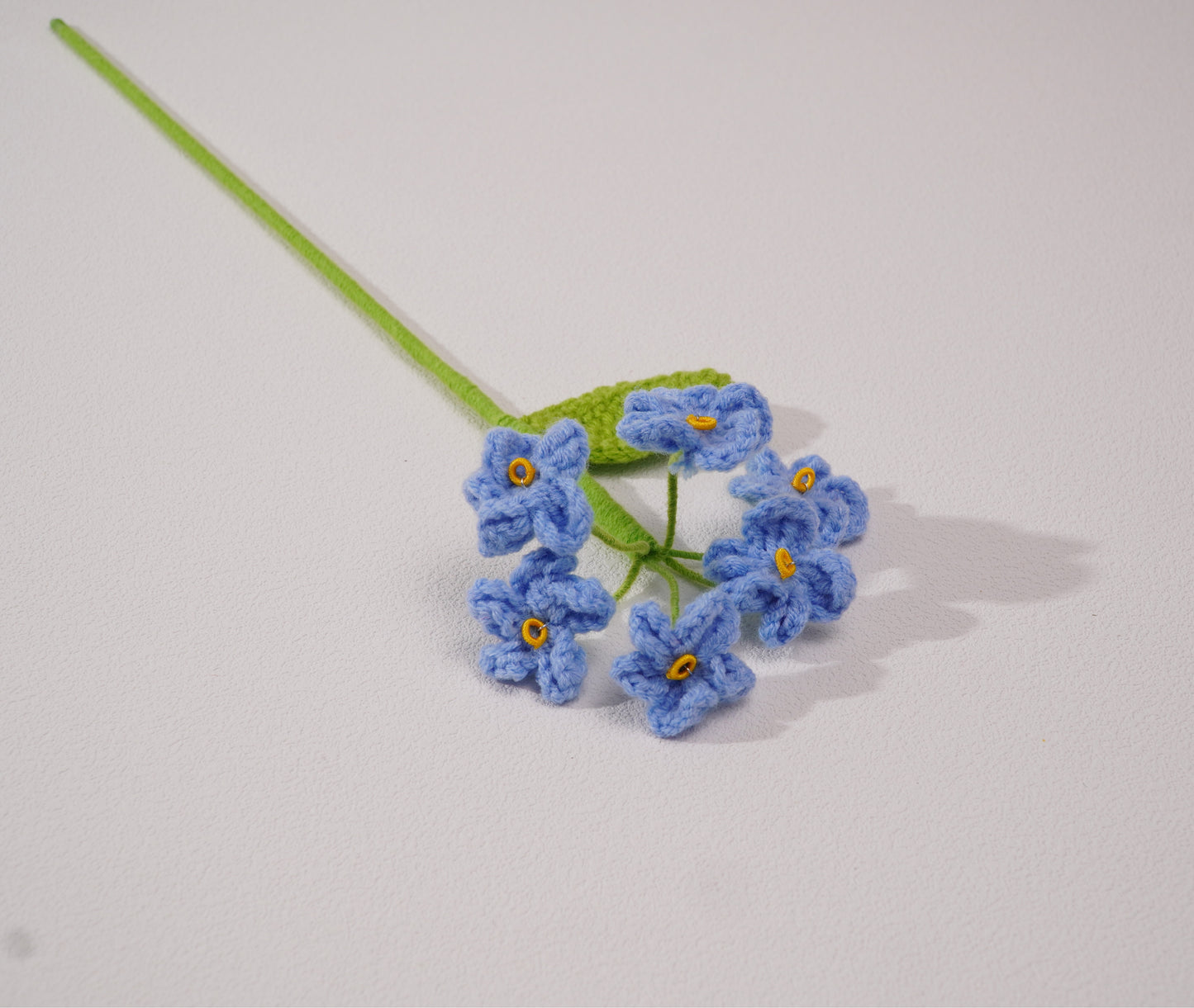 Fleur Myosotis -“Ne m’oublie pas” au crochet – Création artisanale en coton